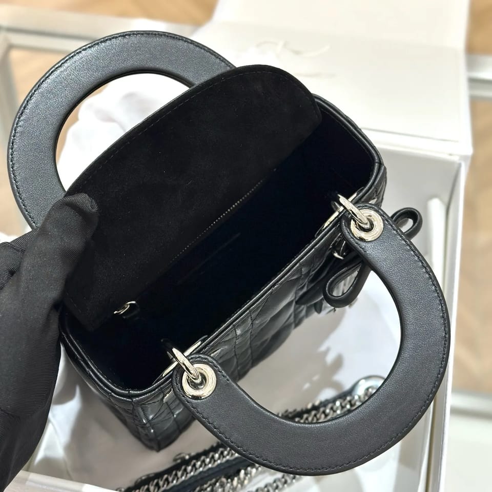 Dior Lady 17 蝴蝶结 羊黑银 4