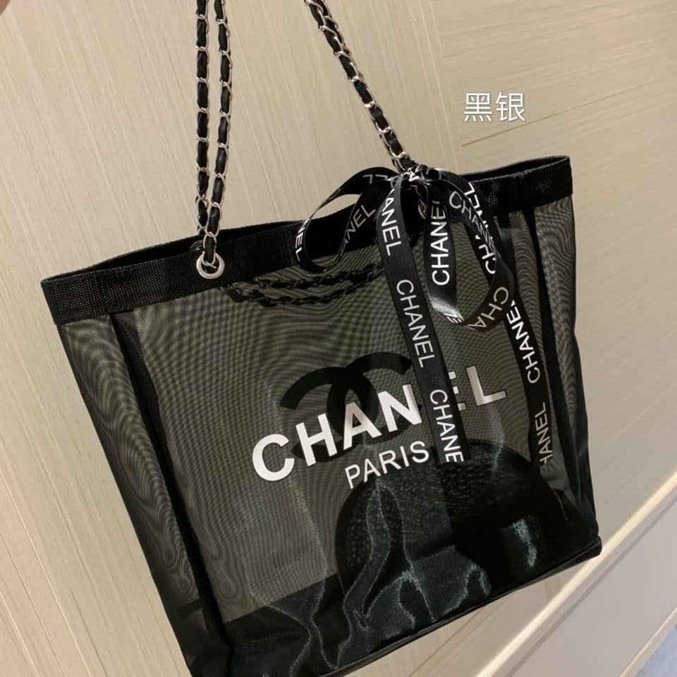 Chanel 黑银纱网沙滩包 1