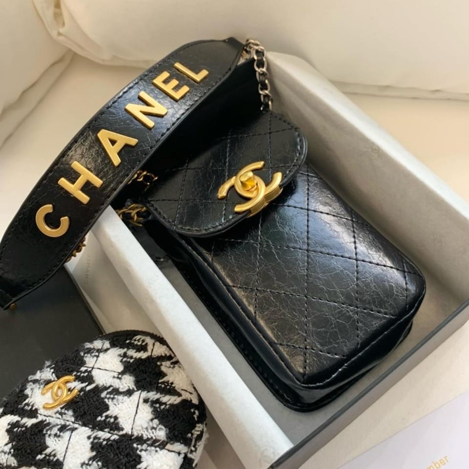 Chanel 二合一手机包 1