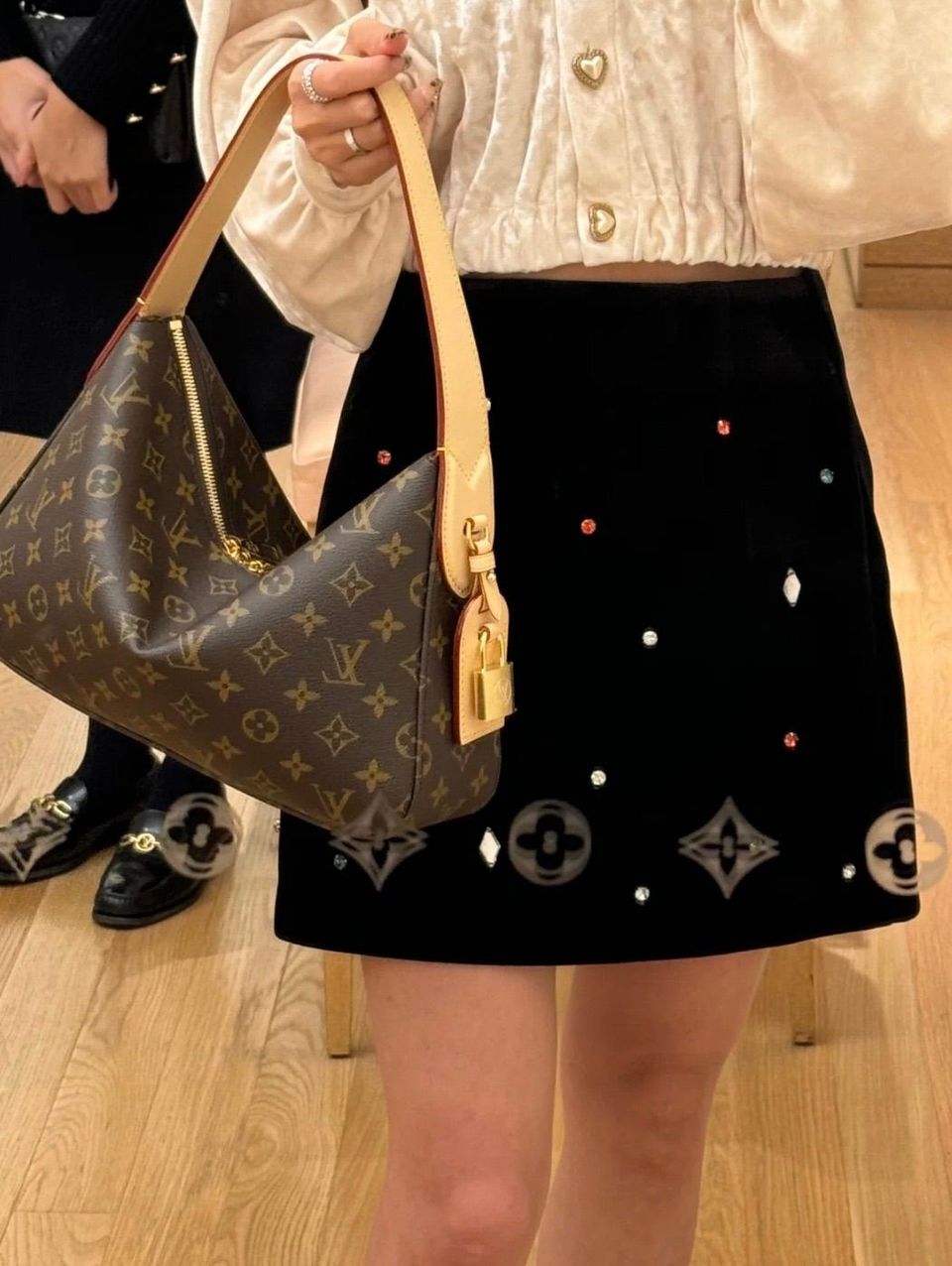 LV SLOUCHY 小号 1