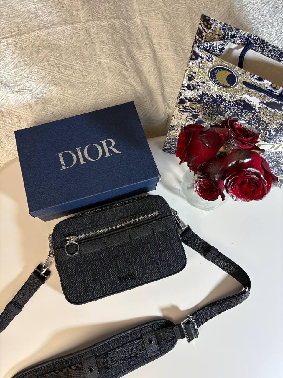 Dior Safari相机包 1