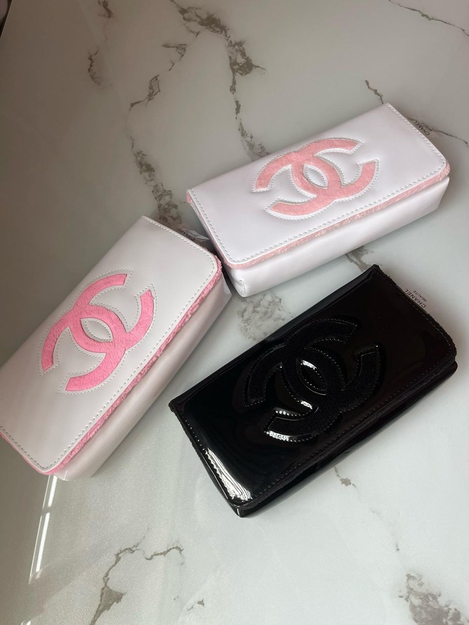 Chanel漆皮链条毛巾包 1