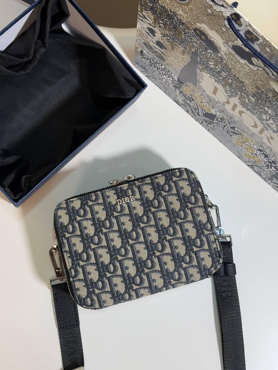 DIOR 经典相机包 1
